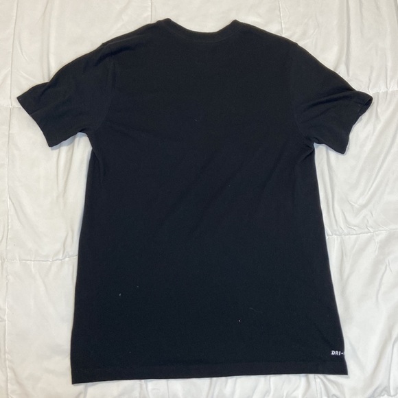 Men’s Nike Dri Fit Tee - Picture 4 of 5